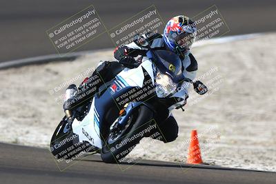 media/Sep-21-2025-TrackDaz (Sun) [[277c75b276]]/C Group/1240pm (Turn 2)/